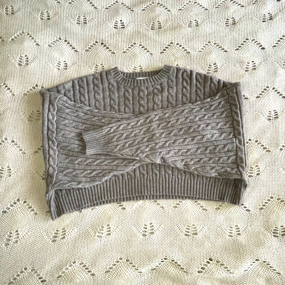 Crop sweater batwing sleeve grey sz sm